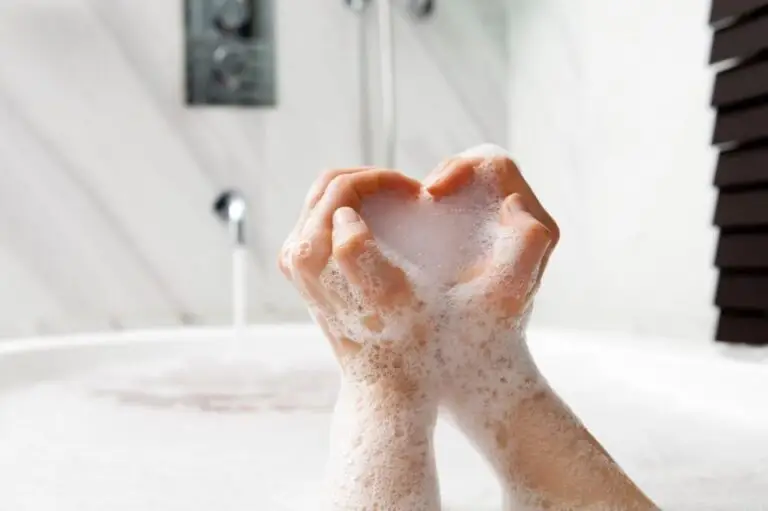 espuma en el baño